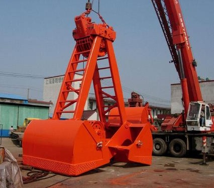 單索雙瓣抓斗應(yīng)用現(xiàn)場