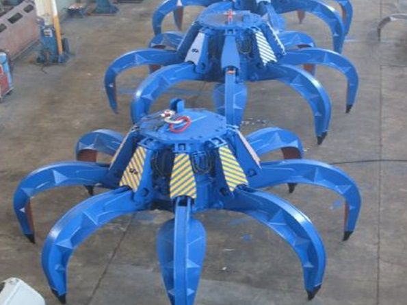 廢鋼用什么抓斗作業(yè)?浩鑫起重機械為您解答！